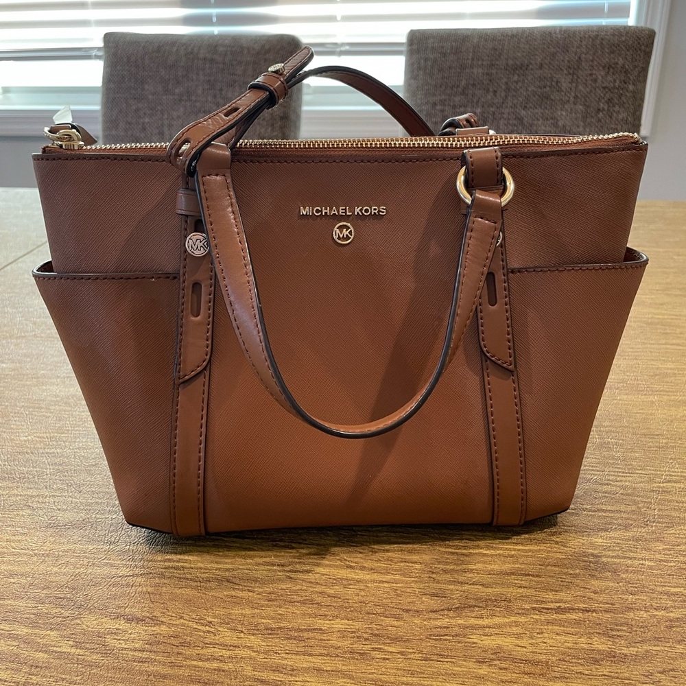 Michael Kors tote